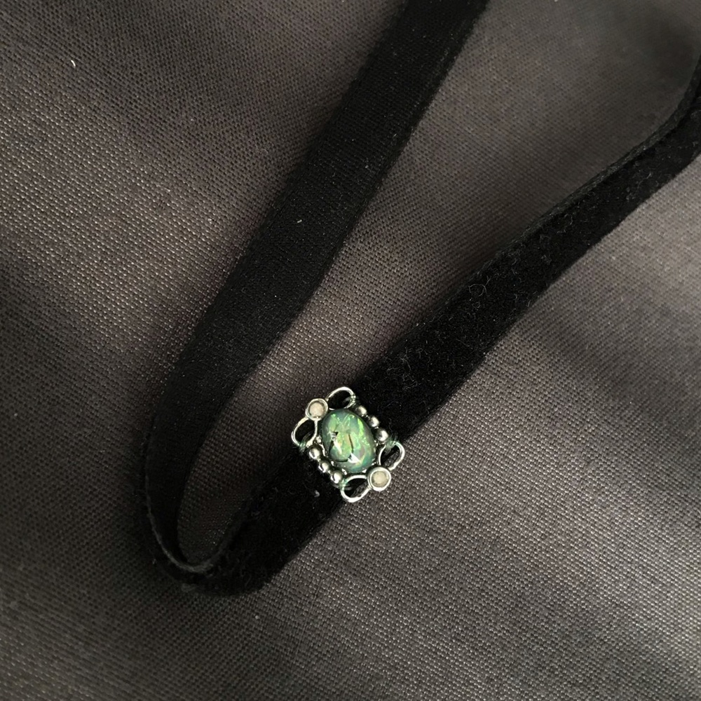 Black Velvet Choker Green Pendant Necklace